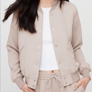 Aritzia Wilfred Poussin Bomber